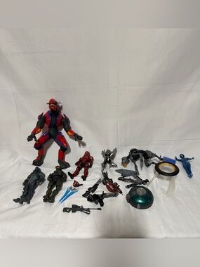 Halo Action Figure & Accessory Lot - McFarlane/Joyride,Master Chiet,Covenant